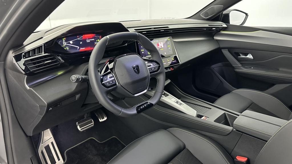 PEUGEOT 308 SW III(2) 1.5 BlueHDi 130ch GT Exclusive EAT8 - ref: 8-GLI00026593 - Photo 6