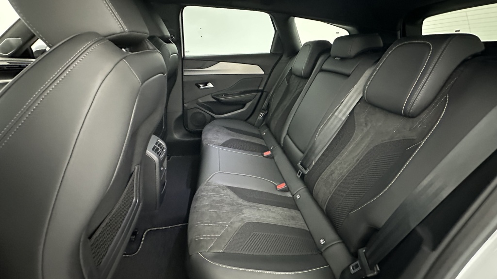 PEUGEOT 308 SW III(2) 1.5 BlueHDi 130ch GT Exclusive EAT8 - ref: 8-GLI00026596 - Photo 9