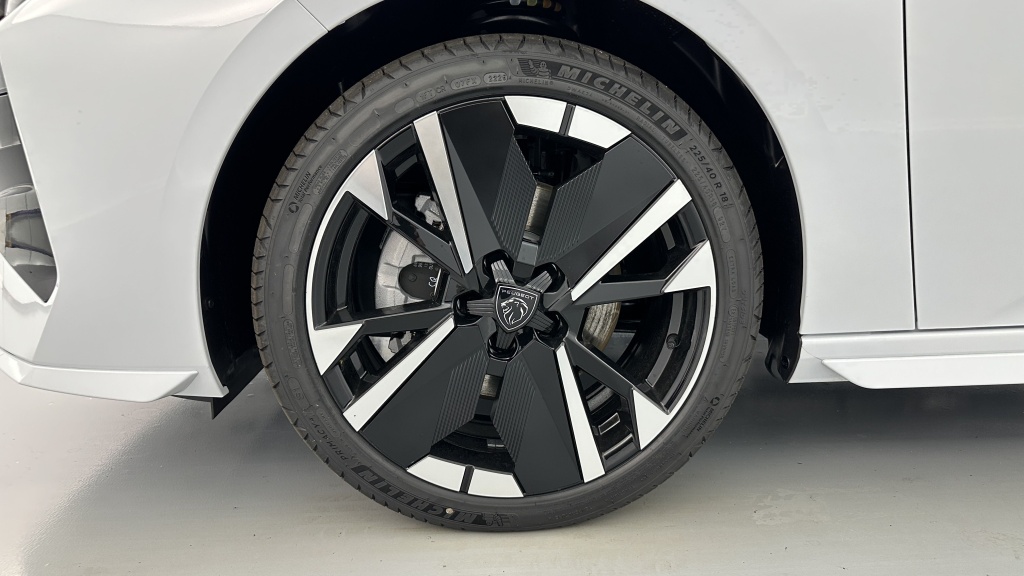 PEUGEOT 308 SW III(2) 1.5 BlueHDi 130ch GT Exclusive EAT8 - ref: 8-GLI00026597 - Photo 12