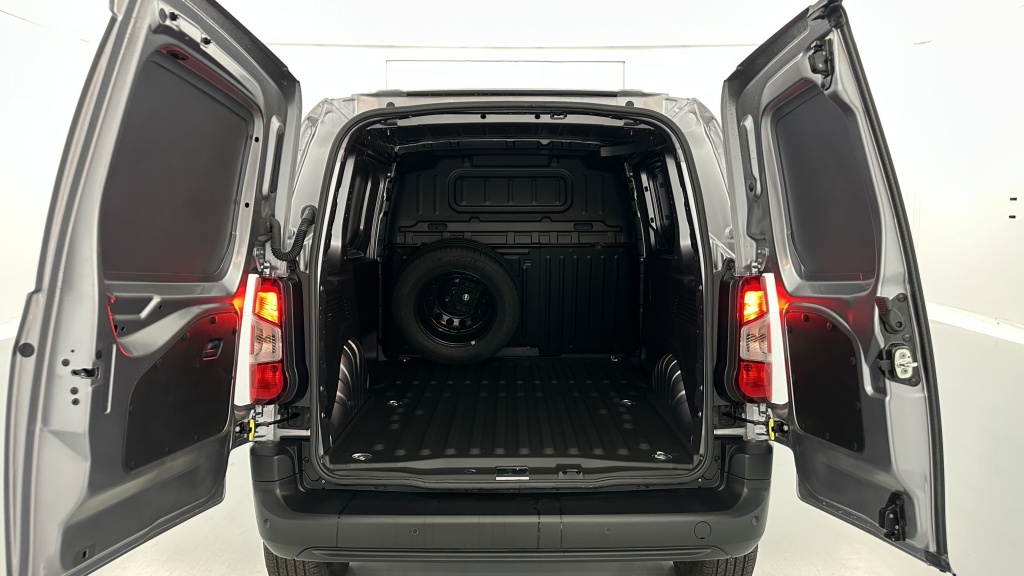 DANGEL Partner M 650 1.5 BlueHDi 130ch 4WD by DANGEL - ref: 8-GLI00032212 - Photo 9