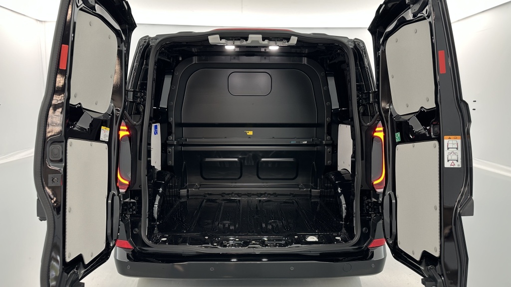 VOLKSWAGEN Transporter Procab T7 L1H1 2.0 TDI 170ch Business BVA8 - ref: 8-GLI00035037 - Photo 9