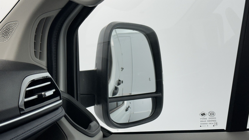 MAXUS Deliver 9 L3H2 150ch  - ref: 8-GLI00036684 - Photo 17