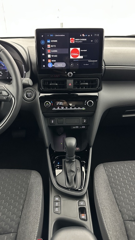 TOYOTA Yaris Cross 1.5 Hybride 130h Design e-CVT - ref: 8-GLI00036698 - Photo 16