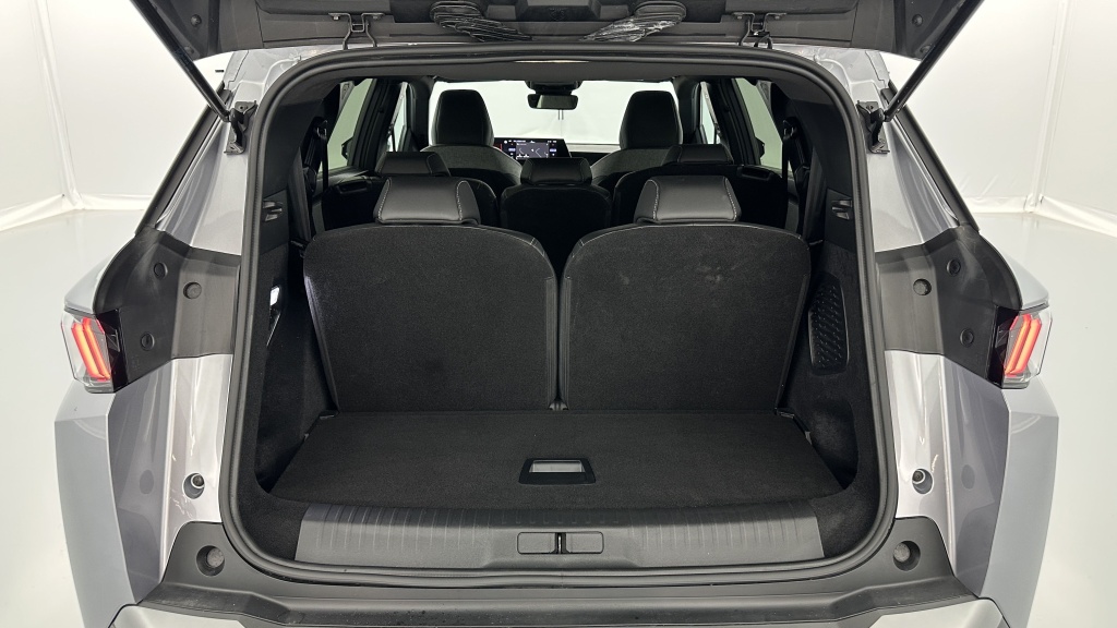 PEUGEOT 5008 III 1.2 Hybrid 145ch Allure e-DCS6 - ref: 8-GLI00044767 - Photo 11