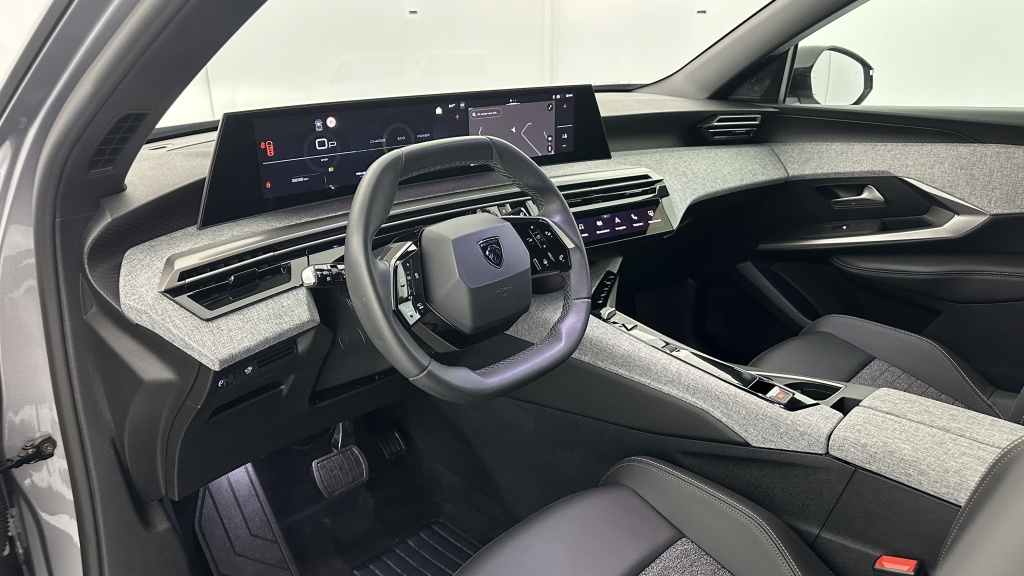 PEUGEOT 5008 III 1.2 Hybrid 145ch Allure e-DCS6 - ref: 8-GLI00044767 - Photo 6