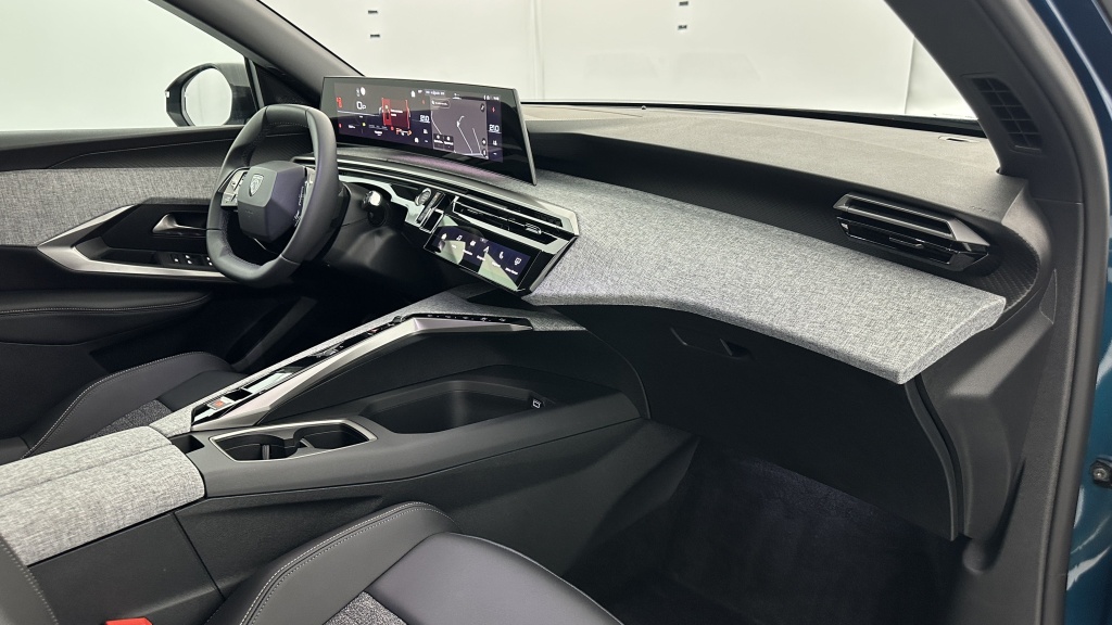 PEUGEOT 5008 III 1.2 Hybrid 145ch Allure e-DCS6 - ref: 8-GLI00044801 - Photo 8