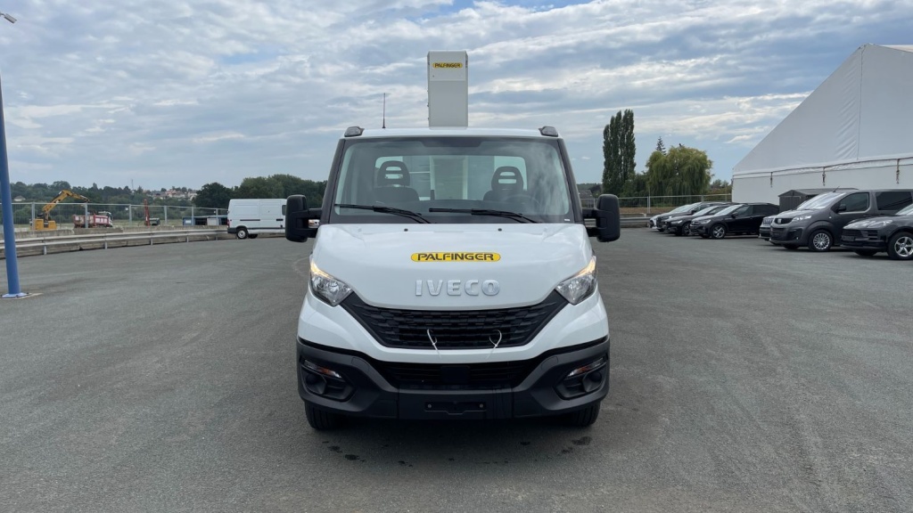 IVECO Daily 35S14H 3750 2.3 136ch Nacelle Smart P170 TXE E - ref: 8-GLI00238670 - Photo 2