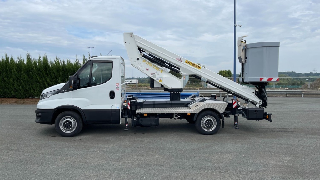 IVECO Daily 35S14H 3750 2.3 136ch Nacelle Smart P170 TXE E - ref: 8-GLI00238670 - Photo 3