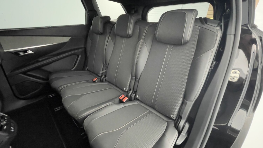PEUGEOT 5008 III 1.2 PureTech 130ch GT EAT8 - ref: 8-GLI00258895 - Photo 9