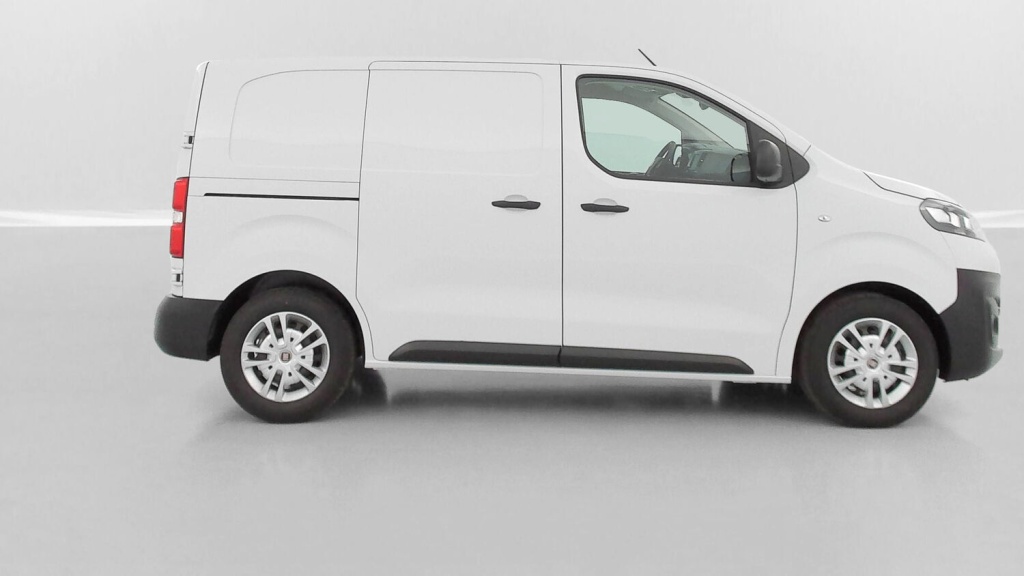 FIAT Scudo 1.5 MultiJet 120ch Compact - ref: 8-GLI00262351 - Photo 18