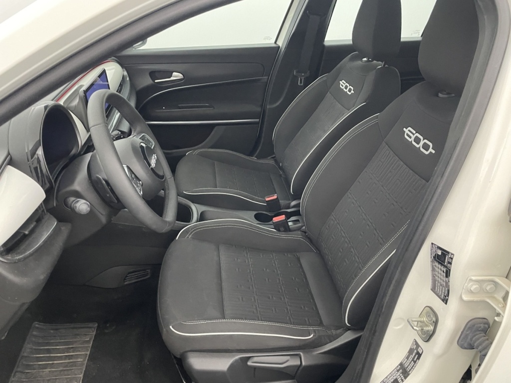 FIAT 600 1.2 Hybrid 110ch DCT6 - ref: 9-n9bndps - Photo 9