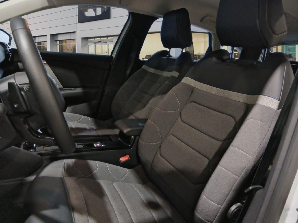 CITROEN C4 Hybride 145 ch e-DCS6 Plus - ref: 9-ya9qczn - Photo 7