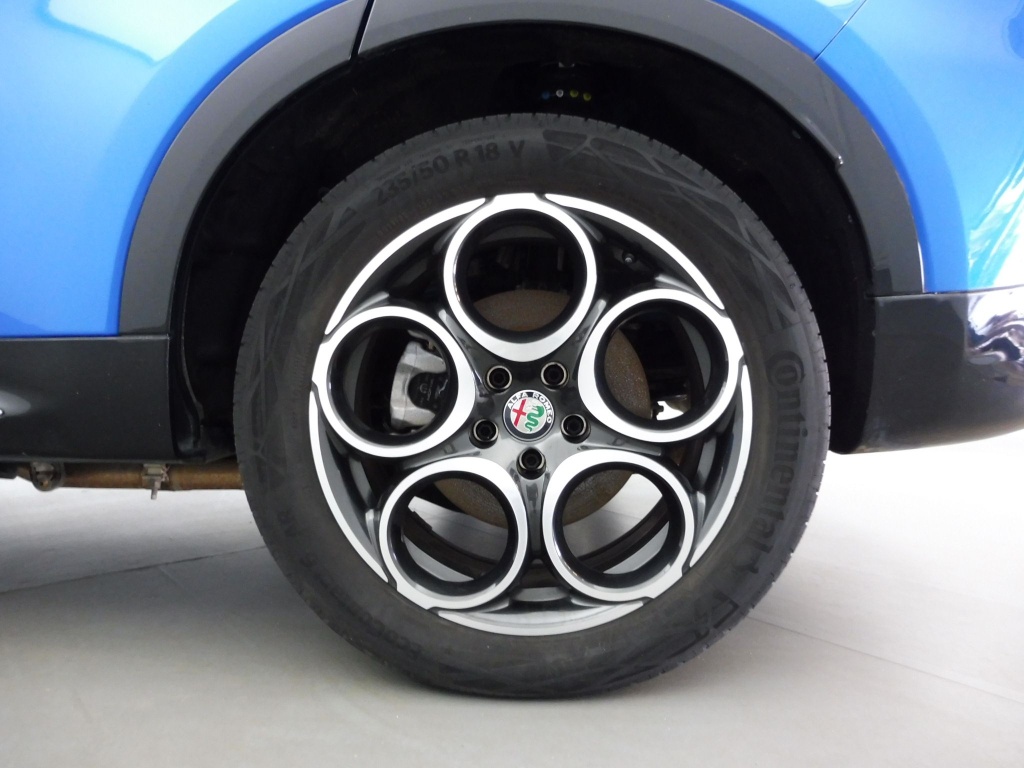 ALFA ROMEO Tonale 1.3 PHEV 280CH TI AT6 E-Q4 - ref: 70841 - Photo 12