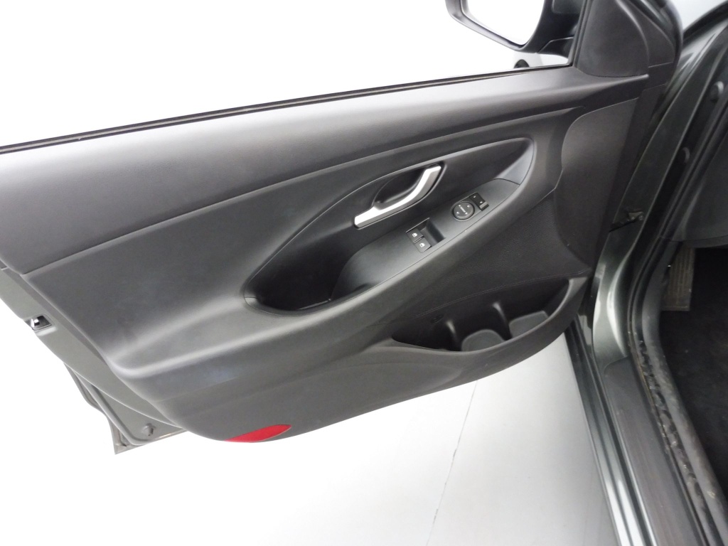 HYUNDAI i30 1.5 DPI 110 CH - ref: 73082 - Photo 15