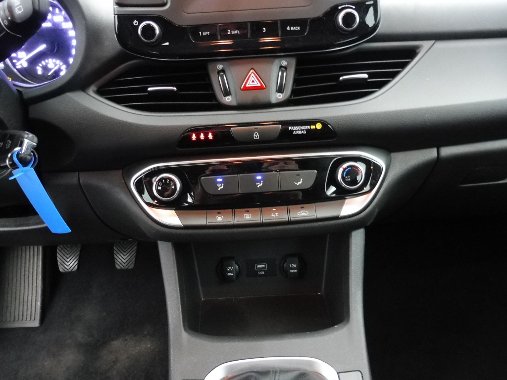 HYUNDAI i30 1.5 DPI 110 CH - ref: 73082 - Photo 6