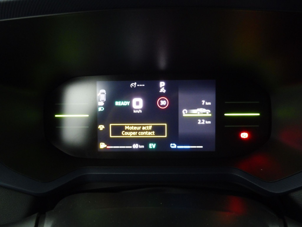 DACIA Duster 1.6 HYBRID 140CH JOURNEY - ref: 73251 - Photo 9