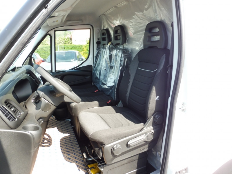 IVECO Daily 35S16 2.3 V12 HI-MATIC 156CV - ref: 73522 - Photo 3