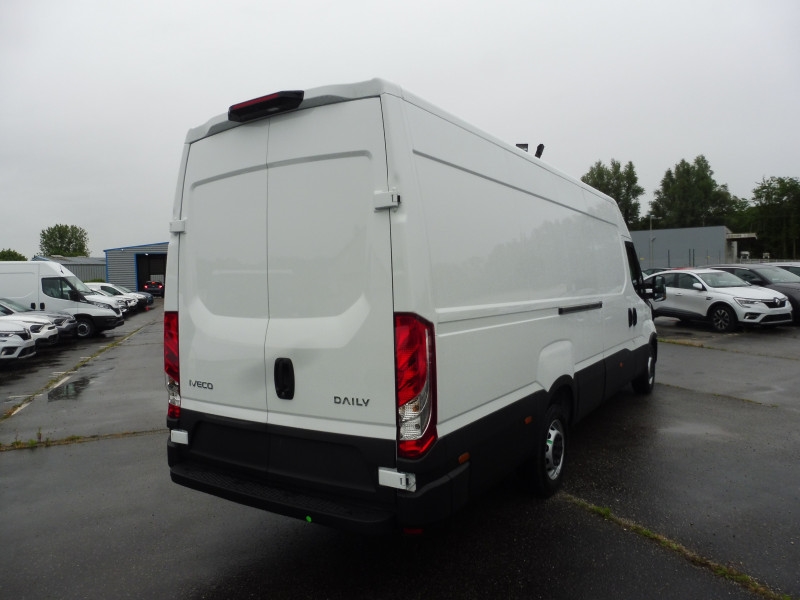 IVECO Daily 35S18 3.0 V16 HI-MATIC H2 180CV - ref: 73543 - Photo 2