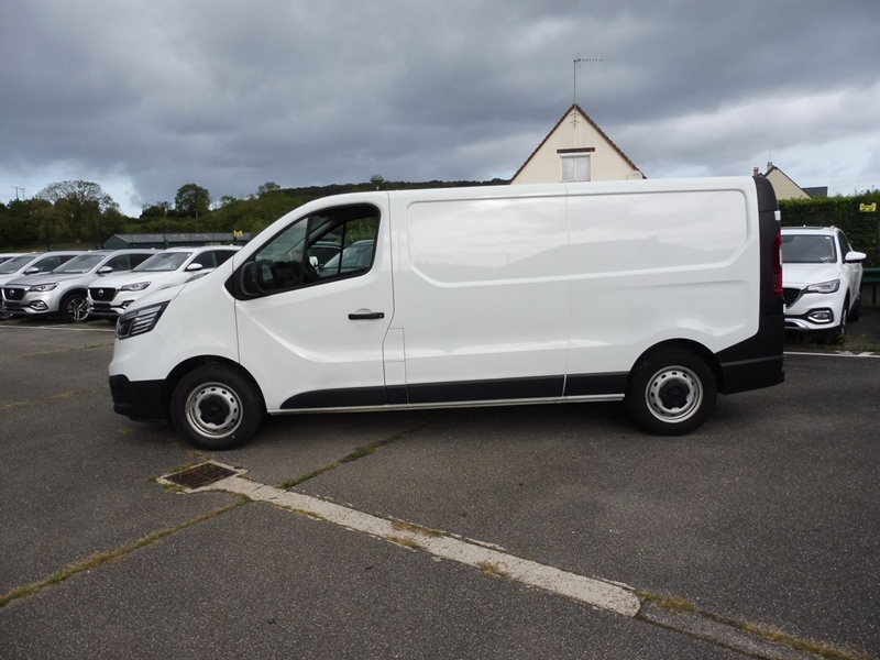RENAULT Trafic L2H1 3T 2.0 BLUE DCI 130CH CONFORT - ref: 73577 - Photo 6