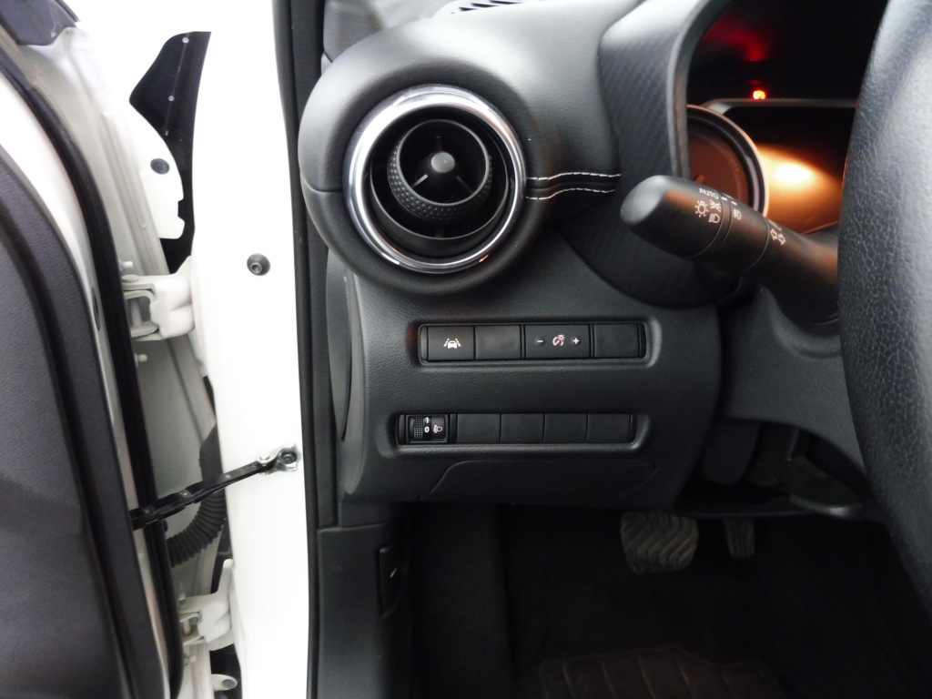 NISSAN Juke 1.6 HYBRID 143CH N-CONNECTA - ref: 73967 - Photo 8