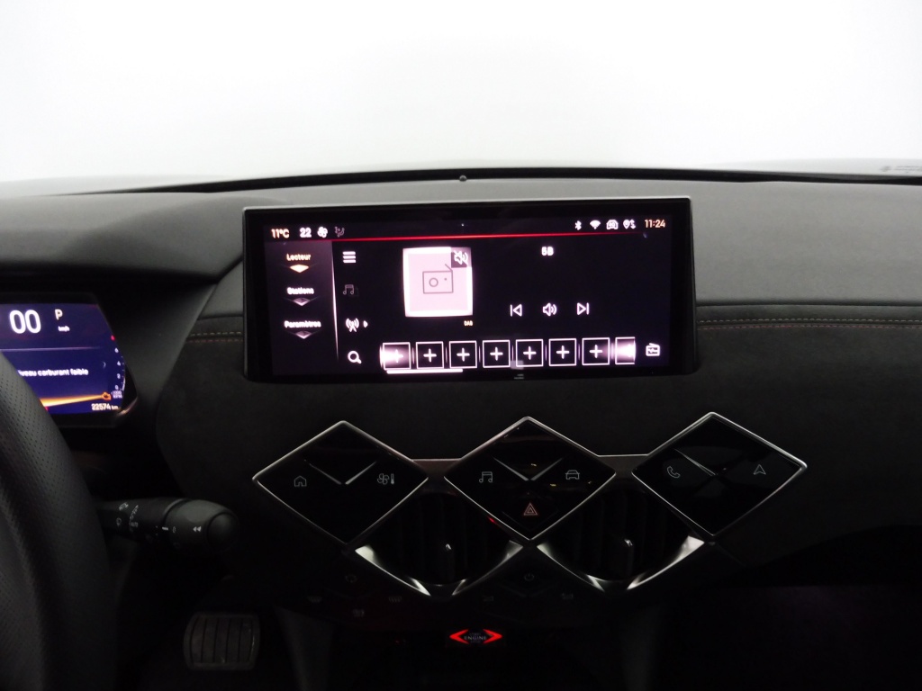 DS DS3 1.2 PURETECH 130CH PERFORMANCE LINE AUTOMATIQUE - ref: 74011 - Photo 12