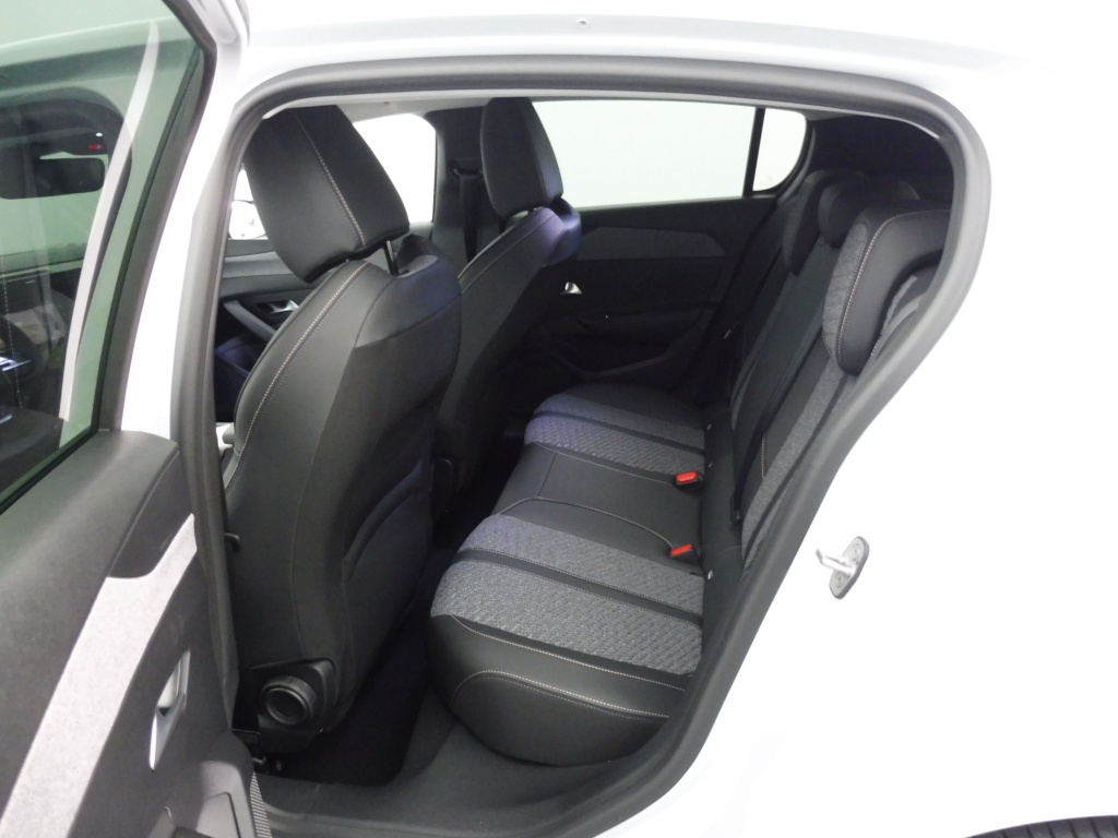 PEUGEOT 308 NV 1.5 BLUEHDI 130CH S&S ALLURE EAT8 - ref: 74079 - Photo 8