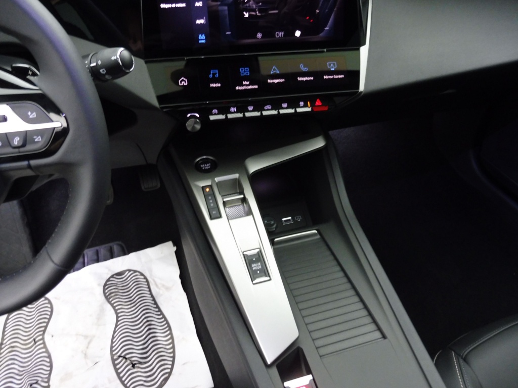 PEUGEOT 308 NV 1.5 BLUEHDI 130CH S&S ALLURE EAT8 - ref: 74083 - Photo 14