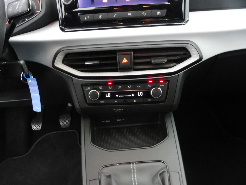 SEAT Ibiza 1.0 TSI 95CH STYLE - ref: 74151 - Photo 6