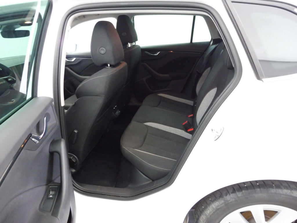 SKODA Scala 1.0 TSI 116CH SELECTION - ref: 74267 - Photo 8