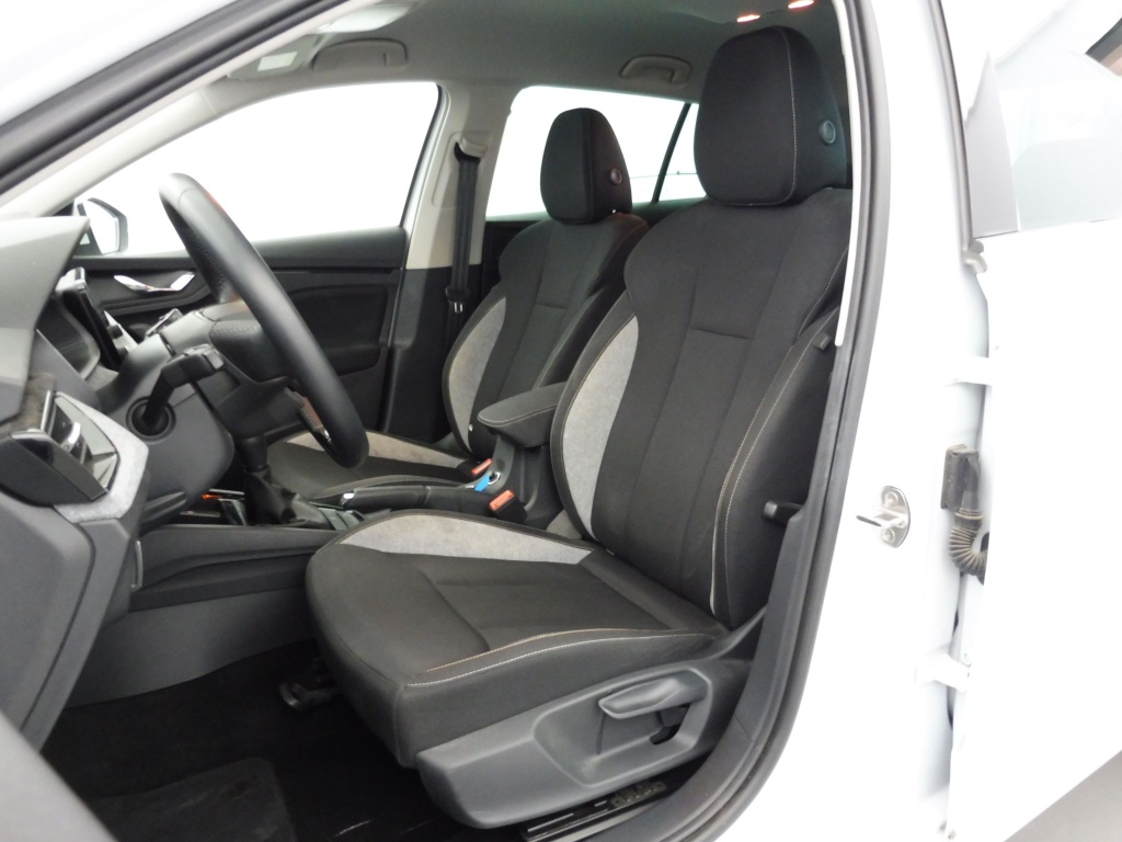 SKODA Scala 1.0 TSI 116CH SELECTION - ref: 74269 - Photo 14