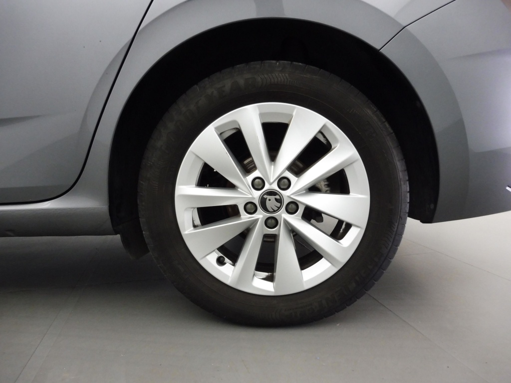 SKODA Scala 1.0 TSI 116CH SELECTION DSG7 - ref: 74273 - Photo 11