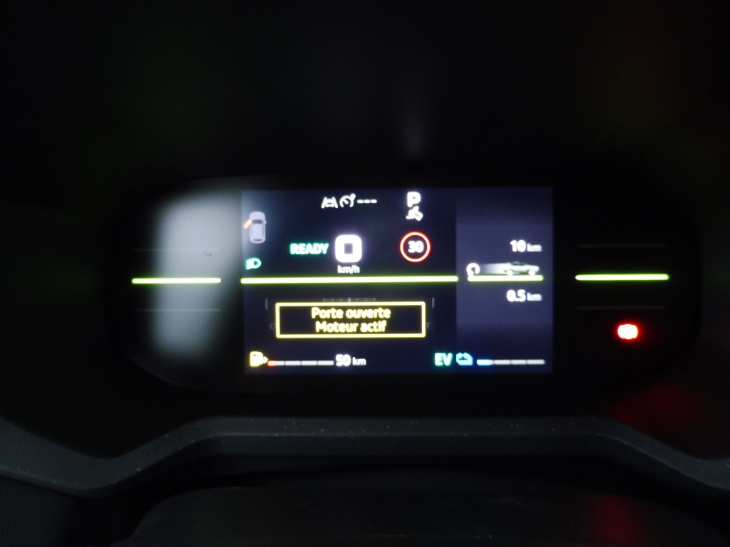 DACIA Duster 1.8 HYBRID 155CH JOURNEY - ref: 75105 - Photo 9