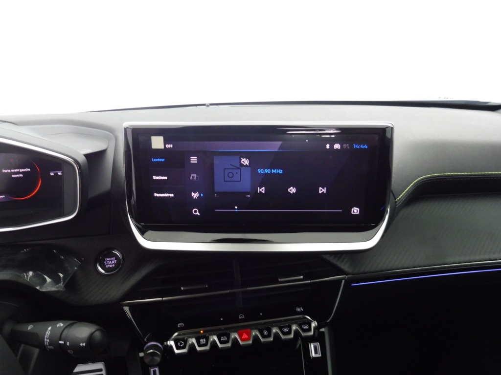 PEUGEOT 2008 1.2 HYBRID 145CH GT E-DCS6 - ref: 75265 - Photo 13