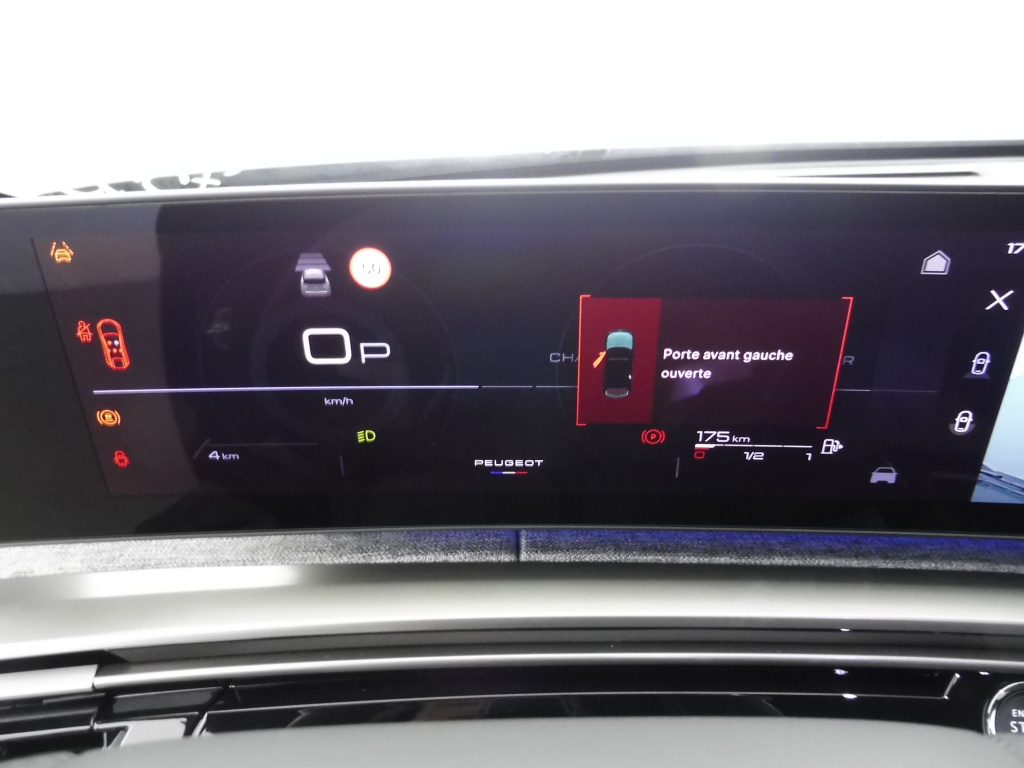PEUGEOT 3008 1.2 HYBRID 145CH GT E-DCS6 - ref: 75591 - Photo 9