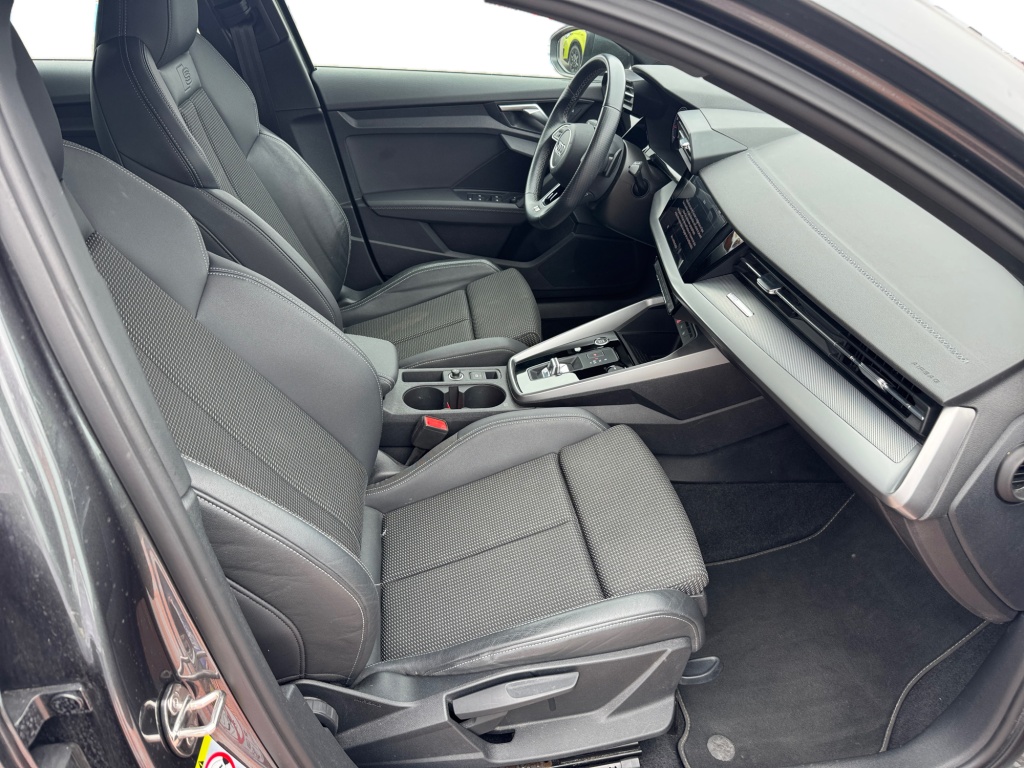 AUDI A3 Sportback 35 TFSI 150CH MILD HYBRID S LINE S TRONIC 7 - ref: 73954 - Photo 17