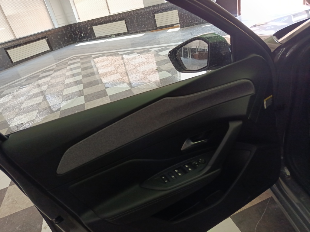 PEUGEOT 308 NV 1.5 BLUEHDI 130CH S&S ALLURE EAT8 - ref: 74083 - Photo 11