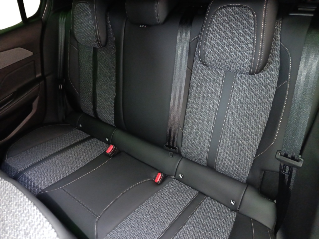 PEUGEOT 308 NV 1.5 BLUEHDI 130CH S&S ALLURE EAT8 - ref: 74085 - Photo 16