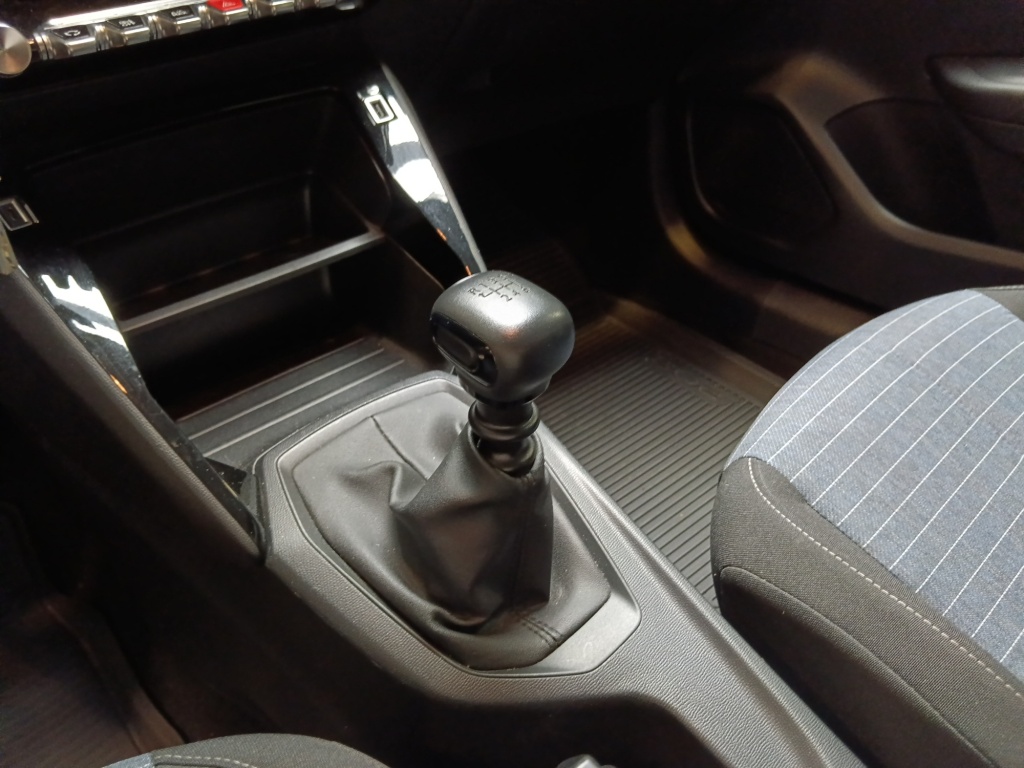 PEUGEOT 208 Affaire 1.5 BLUEHDI 100 PREMIUM - ref: 75561 - Photo 19