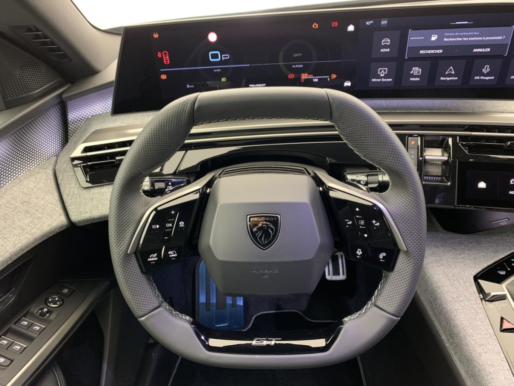 PEUGEOT 3008 Hybrid 145 e-DCS6 GT - ref: 1-355899 - Photo 14
