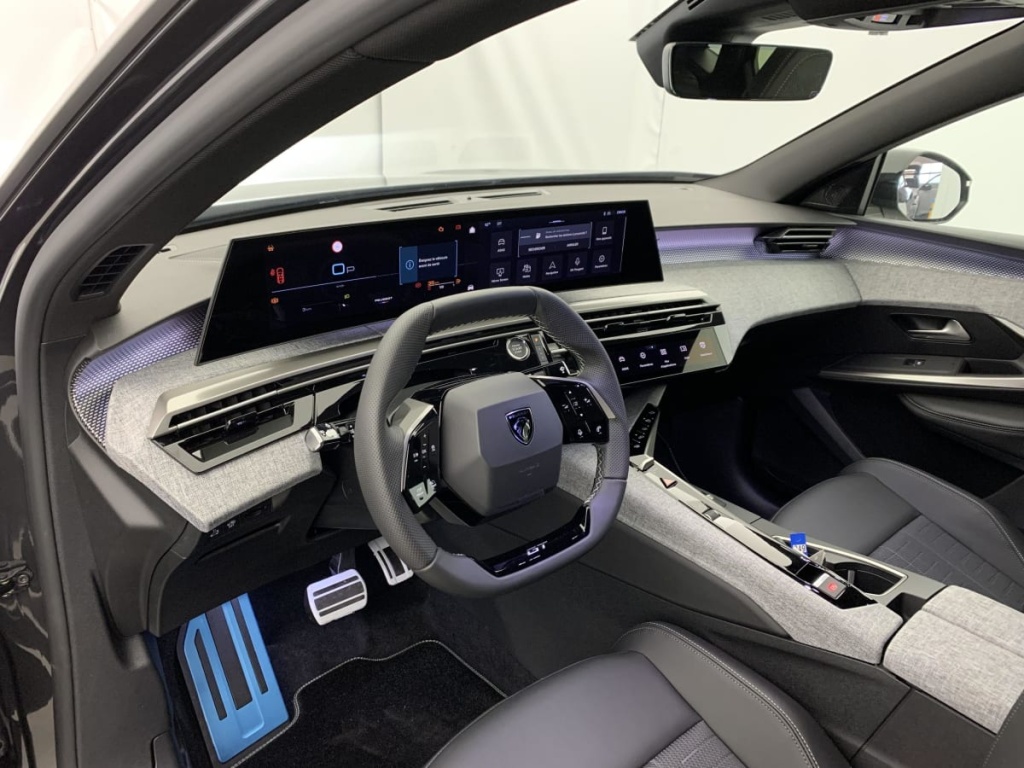 PEUGEOT 3008 Hybrid 145 e-DCS6 GT - ref: 1-355899 - Photo 15