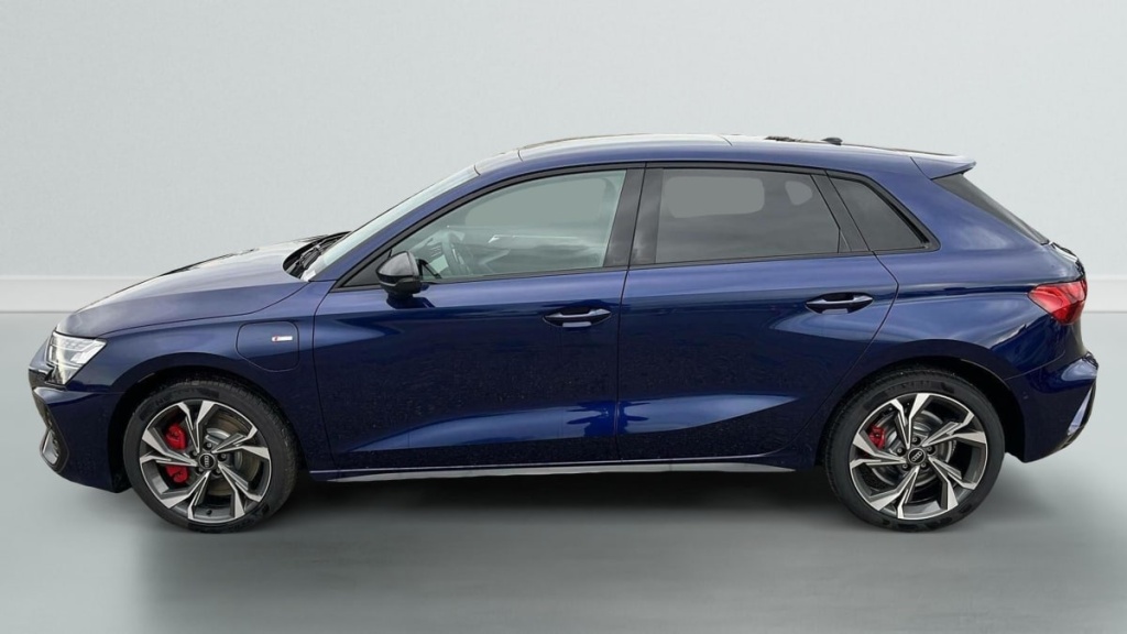 AUDI A3 Sportback 45 TFSI E HYBRIDE RECHARGEABLE 272 S TRONIC 6 S LINE - ref: 1-358904 - Photo 4