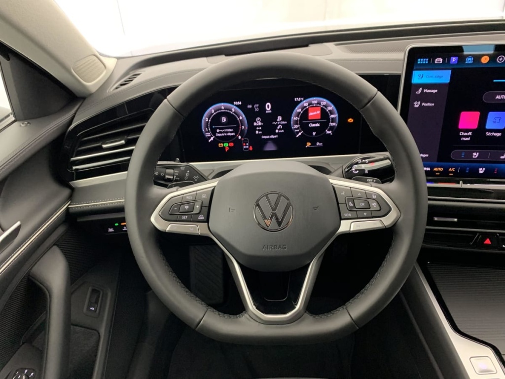 VOLKSWAGEN Passat 1.5 eTSI OPF 150 DSG7 Elegance - ref: 1-364164 - Photo 14