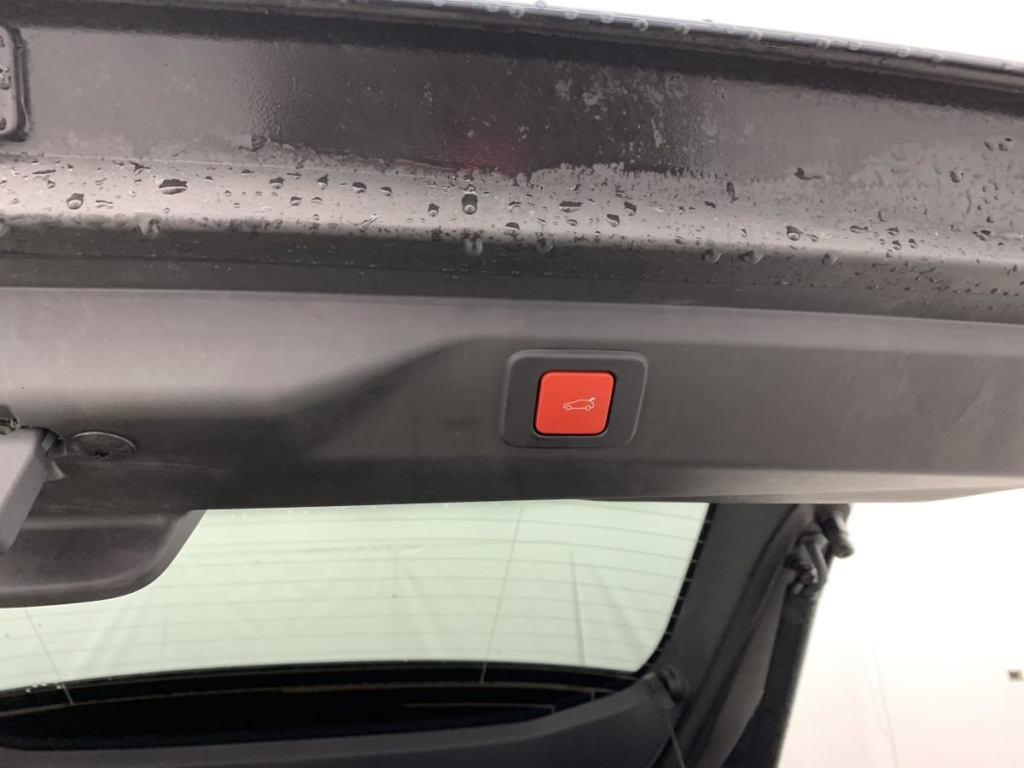 PEUGEOT 3008 Hybrid 145 e-DCS6 GT - ref: 1-366177 - Photo 13
