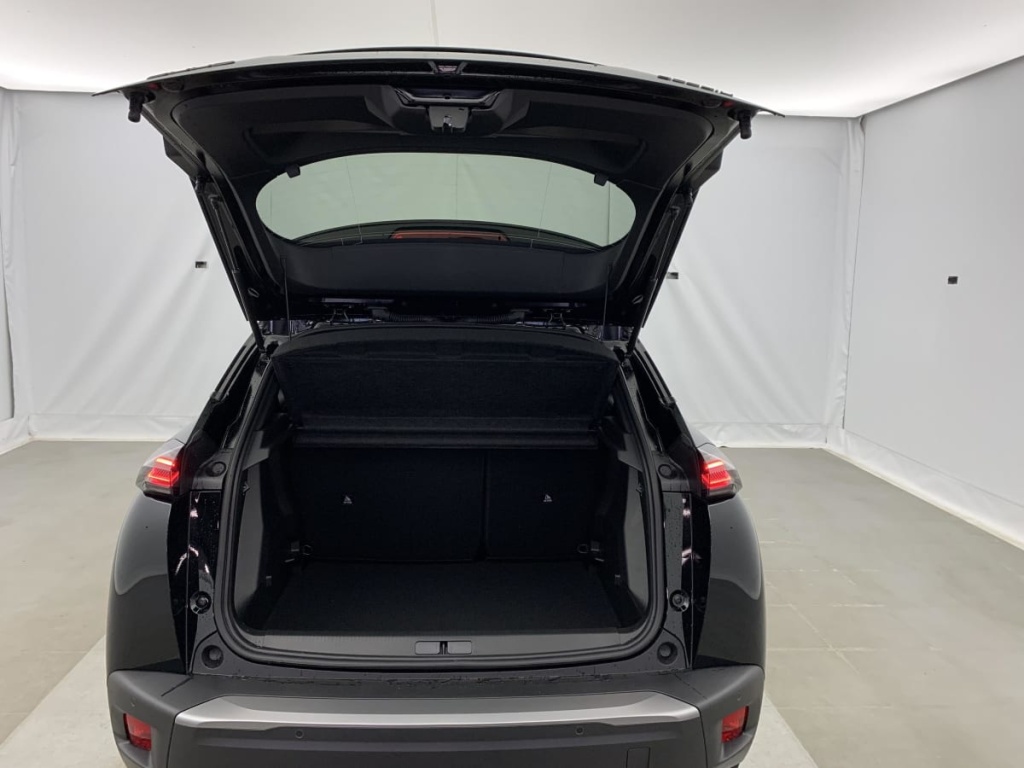 PEUGEOT 2008 Hybrid 145 e-DCS6 Allure - ref: 1-367172 - Photo 11