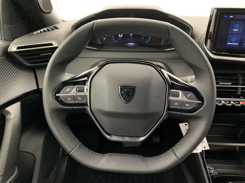 PEUGEOT 2008 Hybrid 145 e-DCS6 Allure - ref: 1-367180 - Photo 15