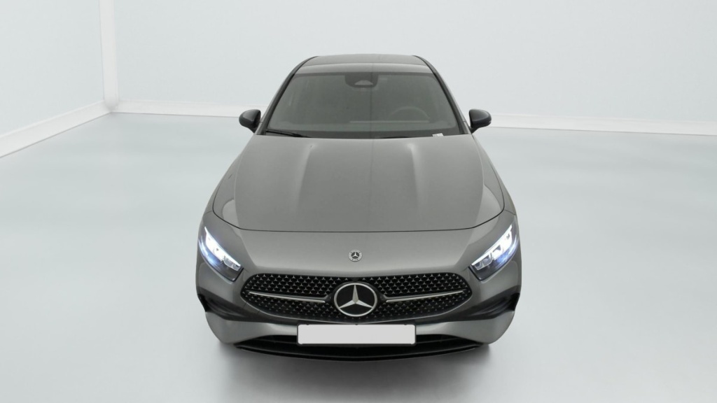 MERCEDES Classe A 250 e Hybrid EQ 8G-DCT AMG Line - ref: 1-367411 - Photo 2