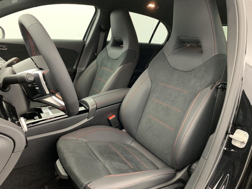 MERCEDES Classe A 250 e Hybrid EQ 8G-DCT AMG Line - ref: 1-367415 - Photo 19