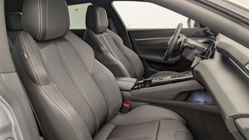 PEUGEOT 508 SW Hybrid 225 e-EAT8 Allure - ref: 1-369111 - Photo 9
