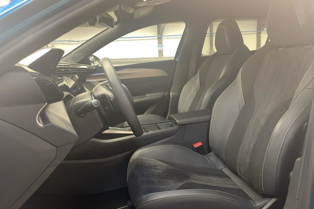 PEUGEOT 408 PHEV 225 e-EAT8 GT - ref: 1-370078 - Photo 15