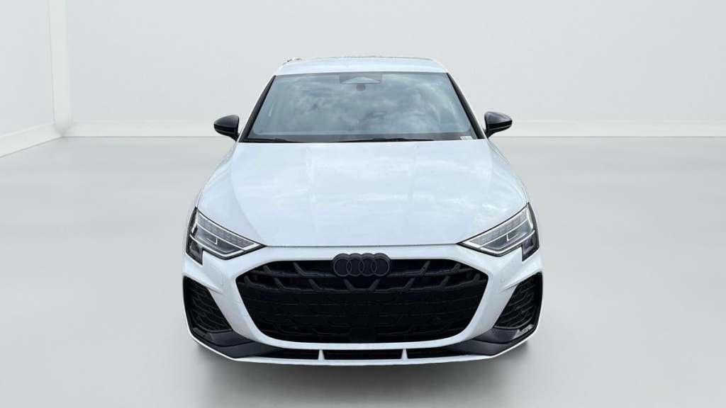 AUDI A3 Sportback 45 TFSI E HYBRIDE RECHARGEABLE 272 S TRONIC 6 S LINE - ref: 1-372751 - Photo 2